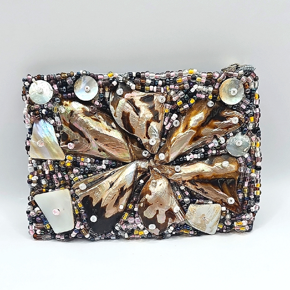 Vintage Handmade Beaded Coin Purse with Shell Accents